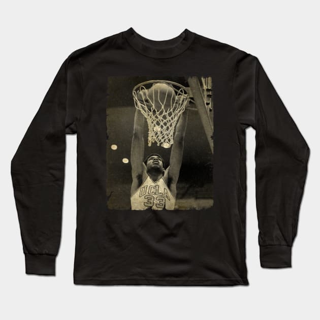 Kareem Abdul Jabbar in UCLA #33 Long Sleeve T-Shirt by Wendyshopart